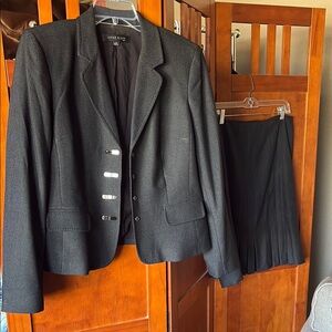 Anne Klein Black and White Blazer Tailored Skirt Suit